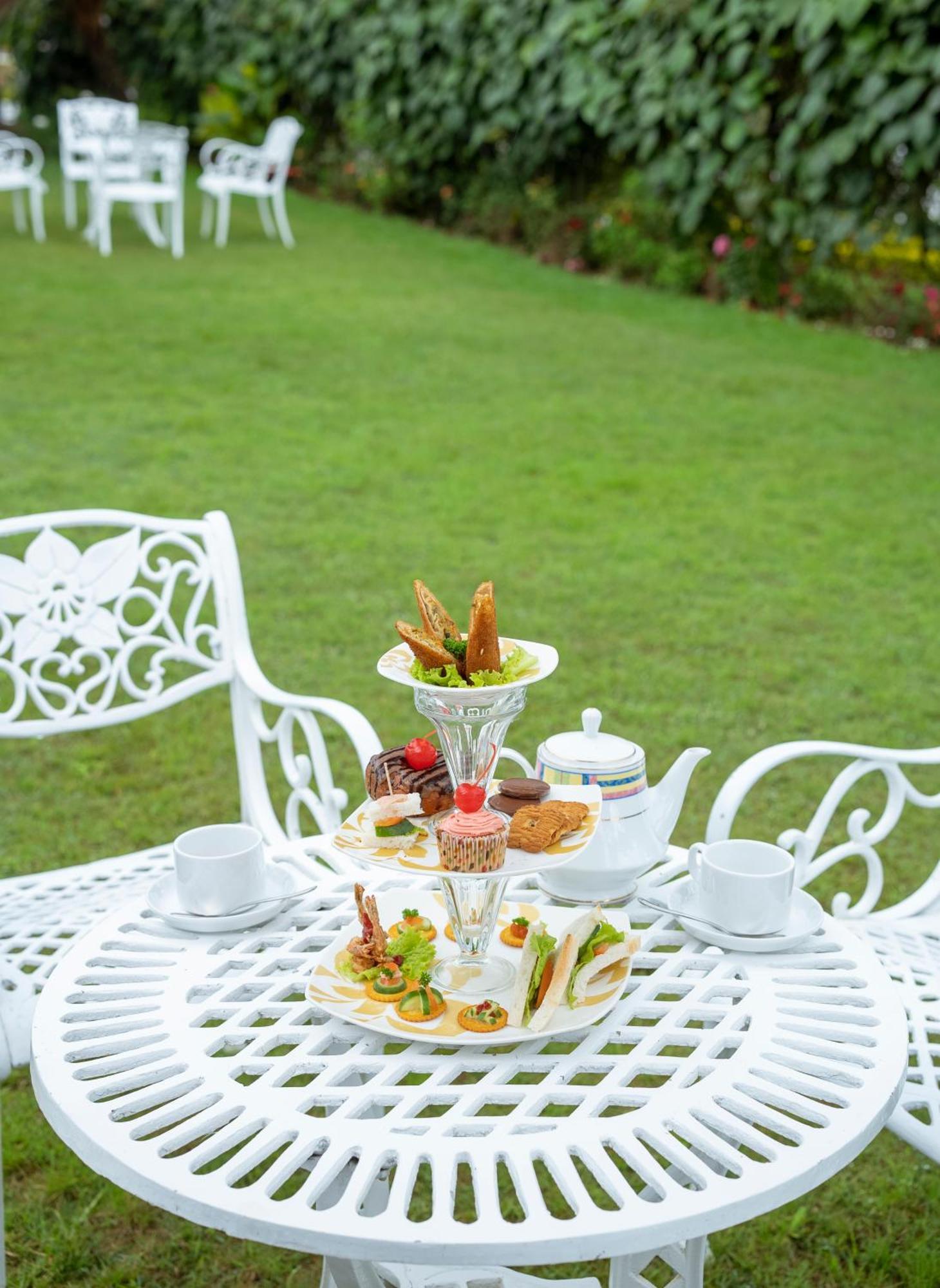 Aaradhya Nuwara Eliya Hotel Buitenkant foto
